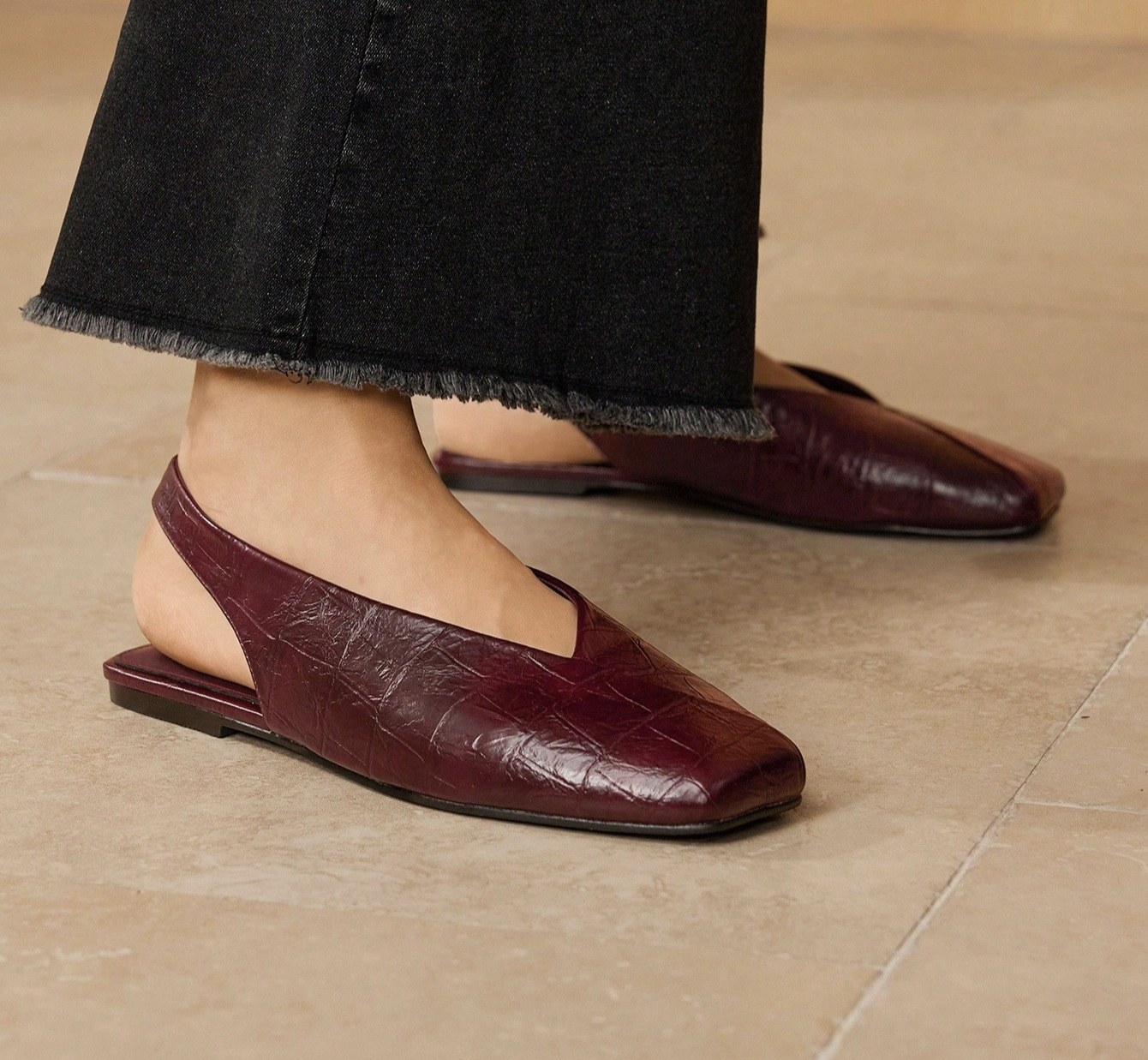 Slingback bico quadrado vinho croco